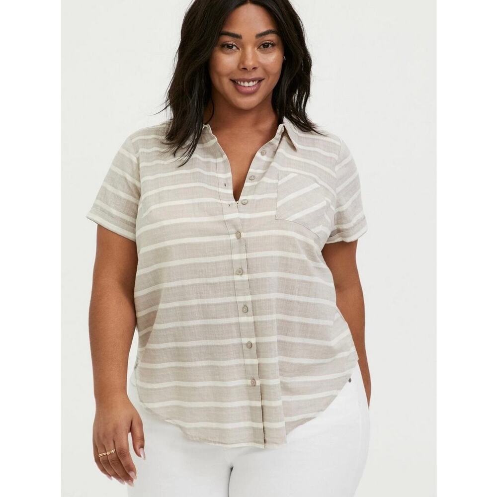 Torrid Textured Stripe Woven Button Up Shirt Plus Size 4X Short Sleeve Casual